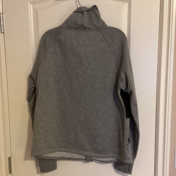 Reebok Play Dry Men's Lightweight Jacket Size XL Full Zip Color Block Gray Black - Picture 5 of 9